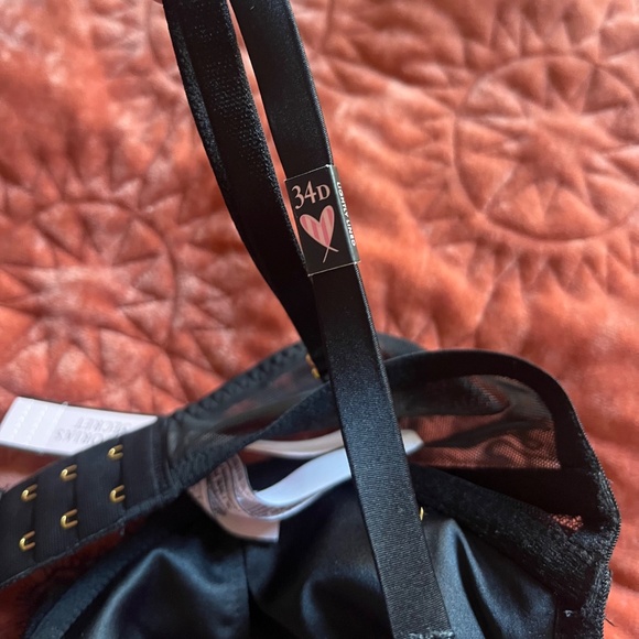 Victoria’s Secret Black Lace Bra- 34D New - Picture 6 of 7